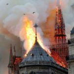 Nhà thờ chính tòa Đức Bà Paris bị cháy
