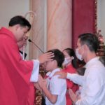 Giáo xứ Trung Hậu: 185 em lãnh nhận Bí tích Thêm Sức