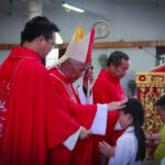 Giáo xứ Kẻ Gai: 122 em lãnh nhận bí tích Thêm sức