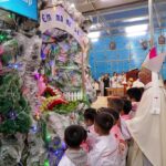 Đức Giám mục Anphong thăm mục vụ Giáng Sinh tại các giáo xứ, giáo điểm vùng Tây Giáo phận