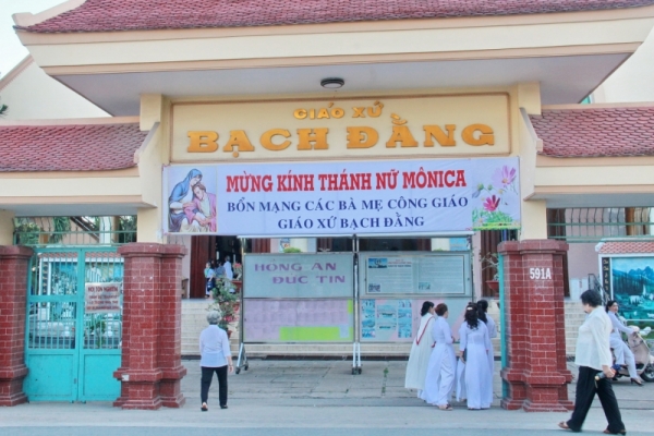 Giờ Lễ Giáo Xứ Nhà Thờ Bạch Đằng Mới Nhất (Quận 12)