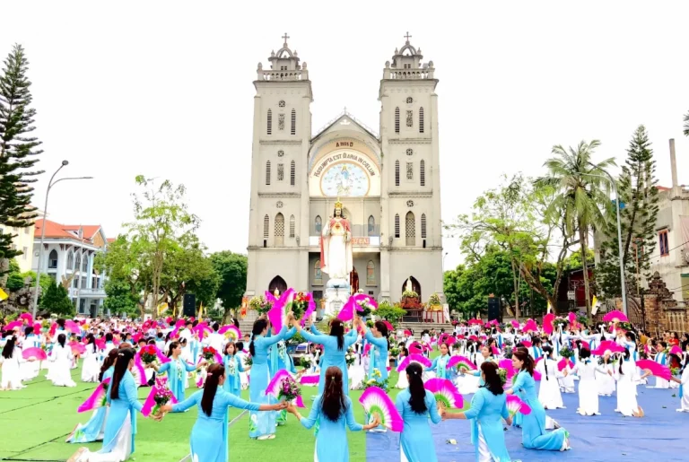 Giờ Lễ Giáo Xứ Nhà Thờ Bái Xuyên Mới Nhất (Bái Vàng)
