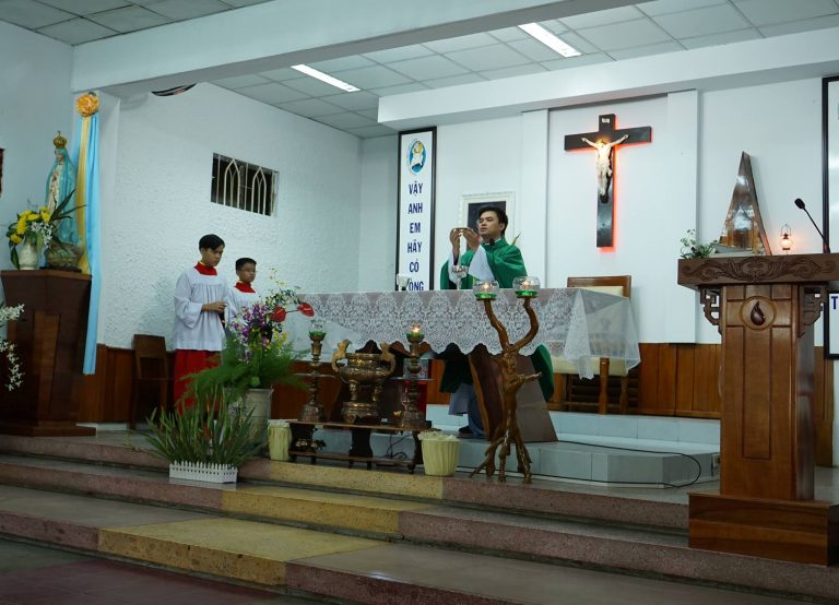 Giờ Lễ Giáo Xứ Nhà Thờ Hòa Thuận Nha Trang Mới Nhất