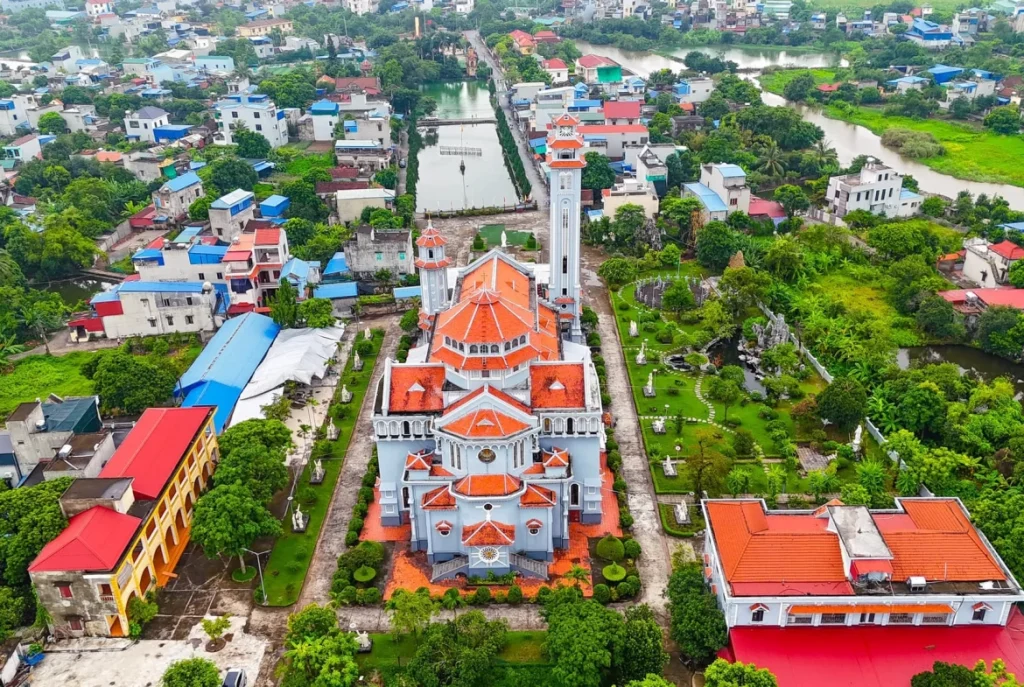 Giờ Lễ Giáo Xứ Nhà Thờ Phú Ốc Mới Nhất