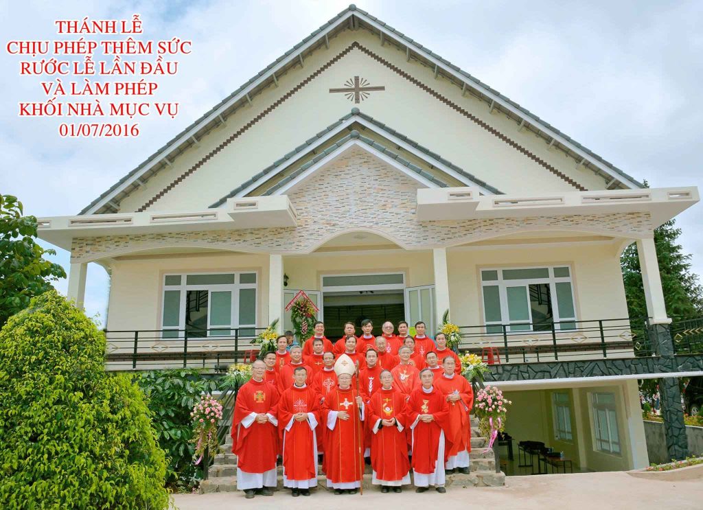 Giờ Lễ Giáo Xứ Nhà Thờ Vạn Thành Mới Nhất Đà Lạt