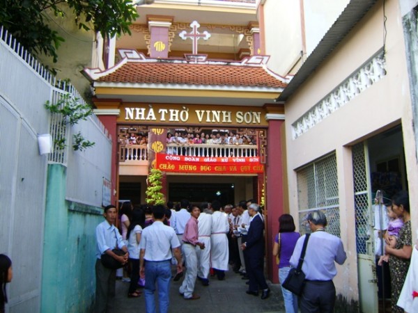Giờ Lễ Giáo Xứ Nhà Thờ Vinh Sơn 3 Mới Nhất (Ông Tạ)