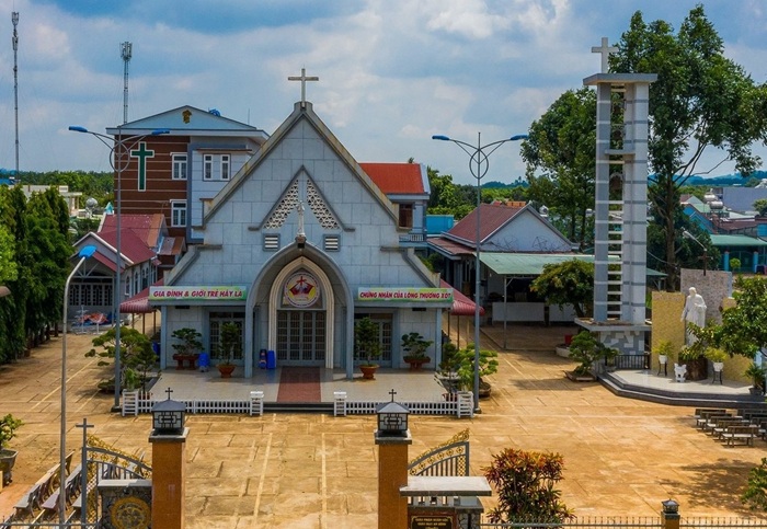 Giờ Lễ Giáo Xứ Nhà Thờ Xuân Long Mới Nhất Đồng Nai